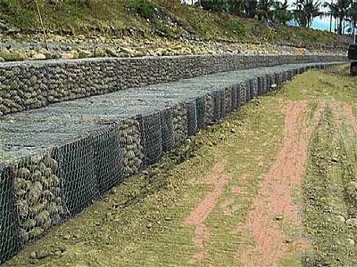 錫林郭勒海南海甸島環島路石籠網擋墻工程